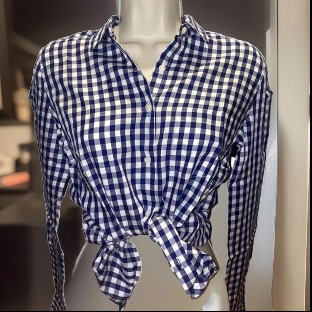 UNTUCKit Button Down Blue & White Checkered Long Sleeve “Chasseles” Shirt